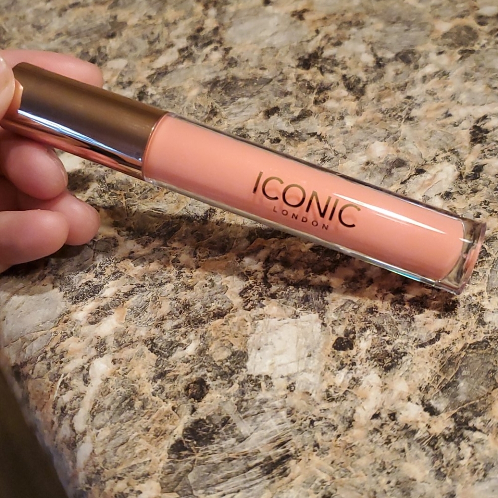 Iconic London Lip Plumping Gloss